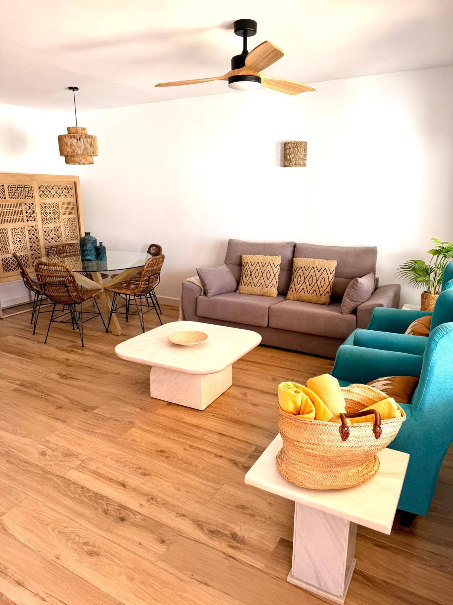 Karibu Beach & Pool Marbella Ngoại thất bức ảnh
